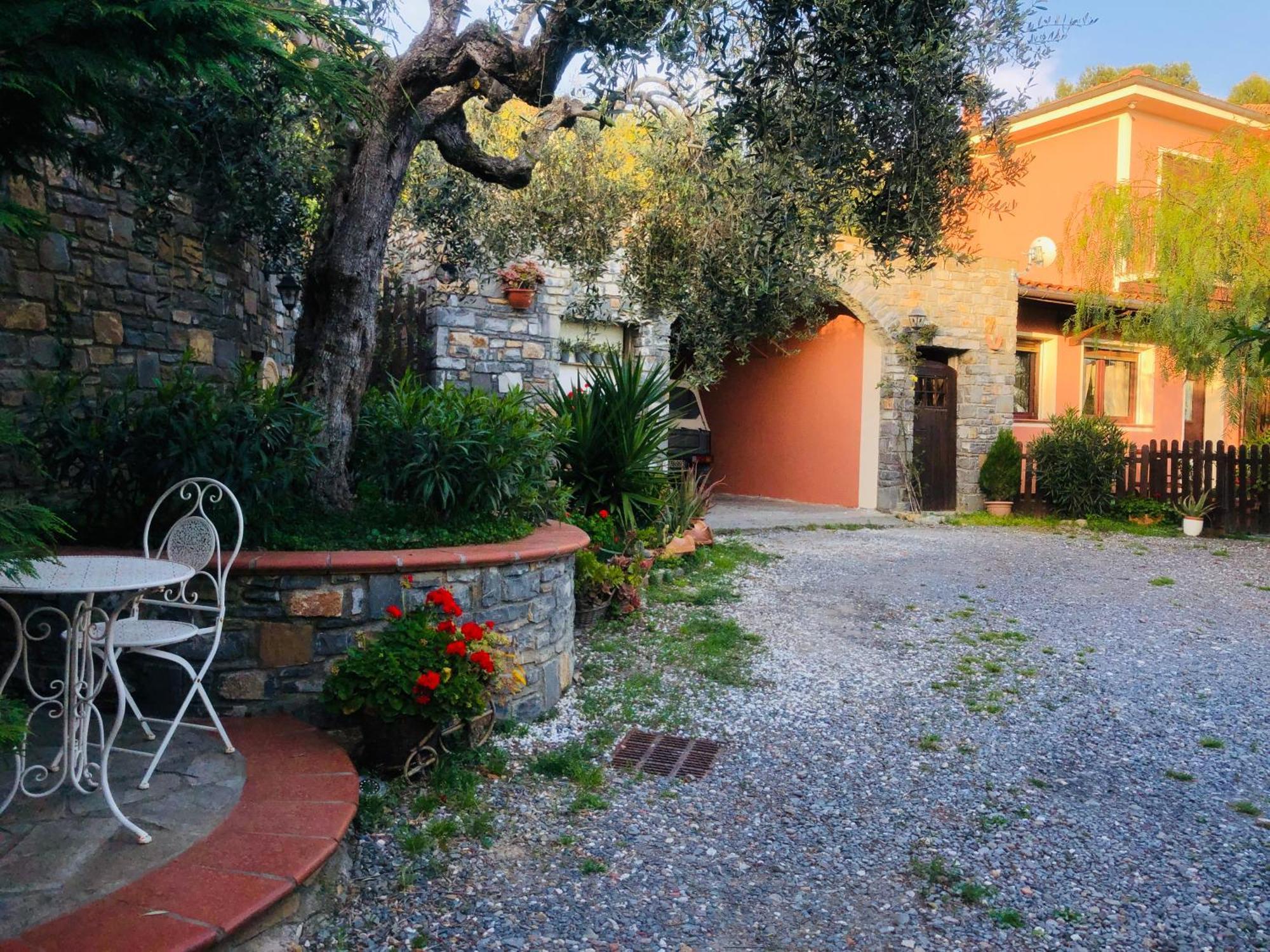 Hotel Le Jardin Sur Mer Avec Bike Et Mtb Tour Imperia Esterno foto