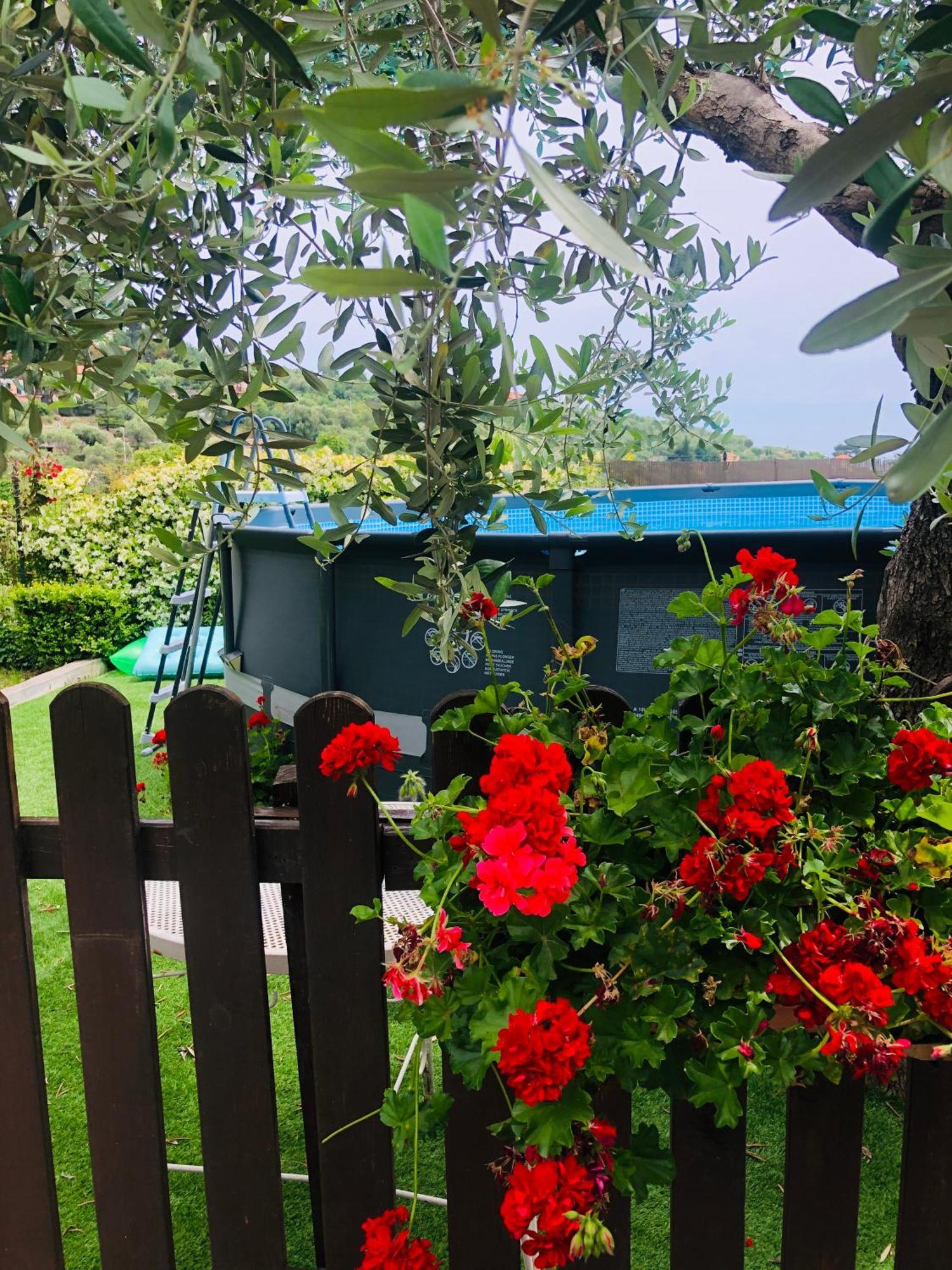Hotel Le Jardin Sur Mer Avec Bike Et Mtb Tour Imperia Esterno foto